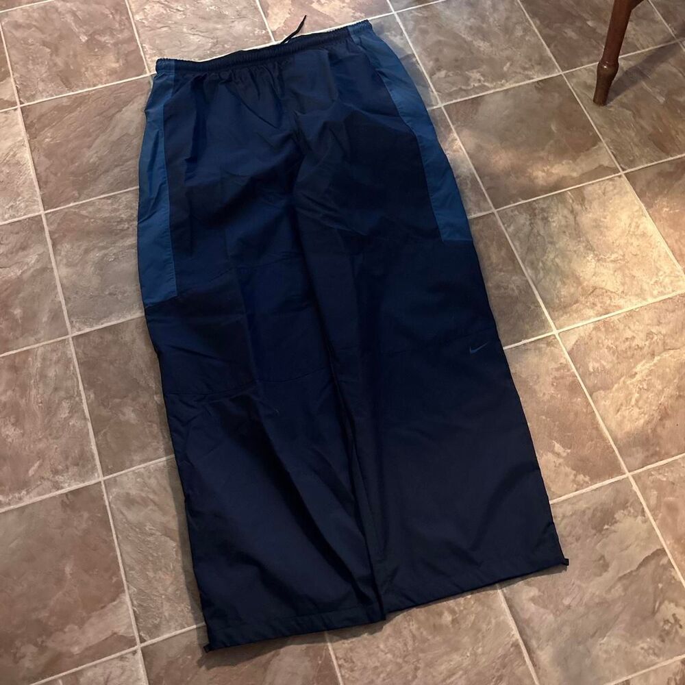 Vintage Y2K baggy Nike navy blue track pants, no flaws, like new, size XL